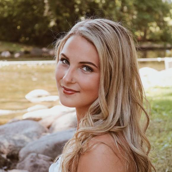 Meet your Posher, Lily - Picture 1 of 1